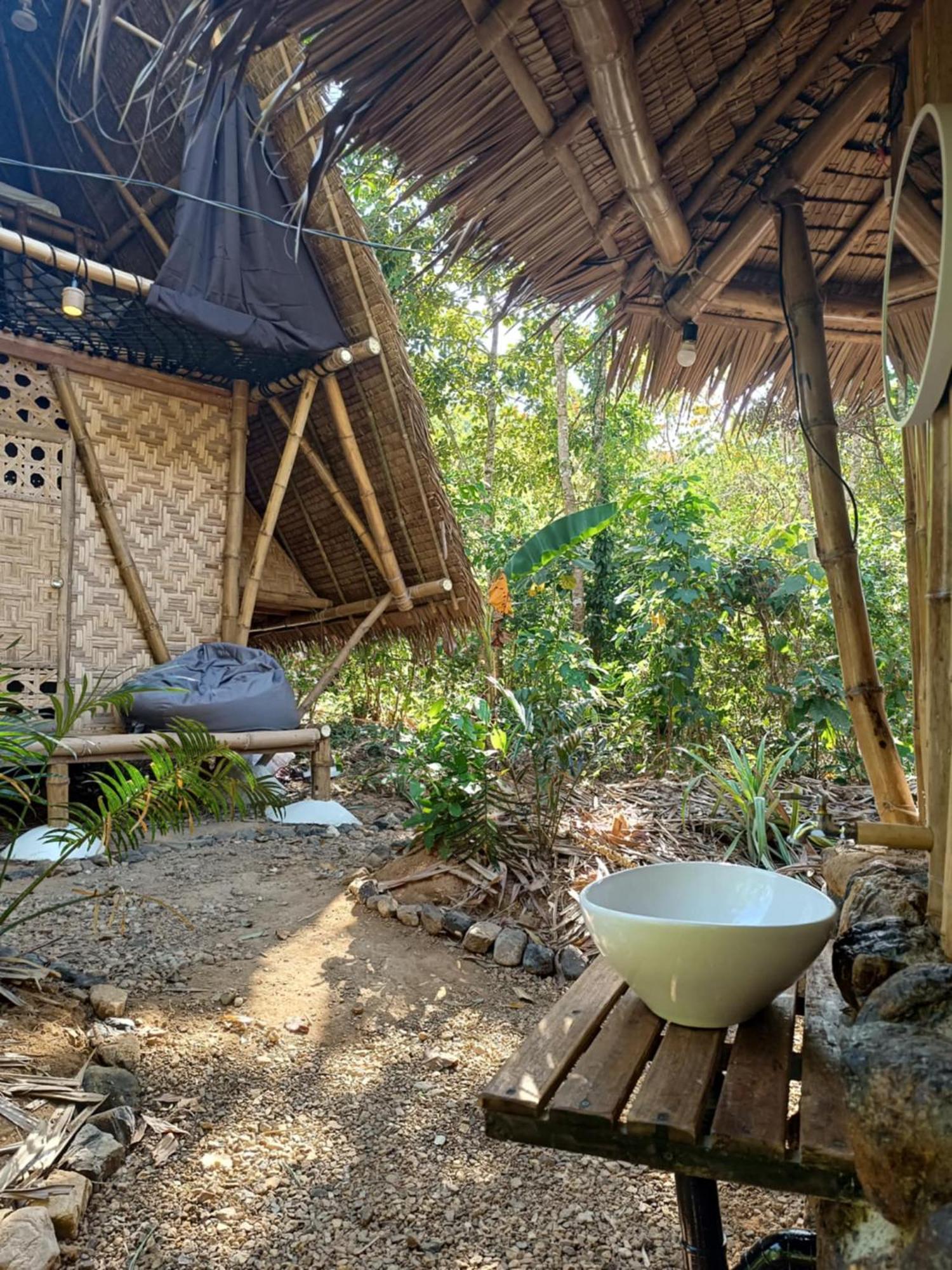 Ecocio Jungle Hostel Coron Εξωτερικό φωτογραφία